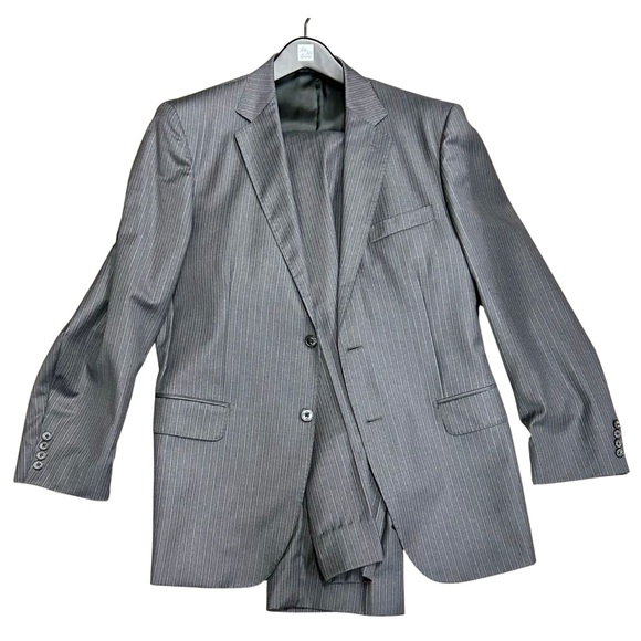 Bagliani for Saks Fifth Avenue Gray Pinstripe Suit 36R